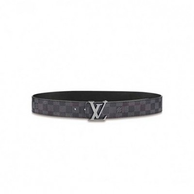LOUIS VUITTON LV INITIALES 40MM REVERSIBLE M9043V